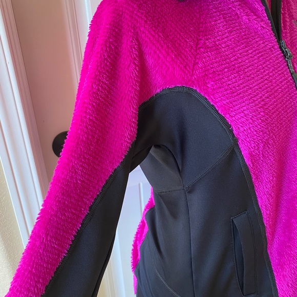 Fila Sport pink and black full zip fleece/faux fur jacket, size small - Picture 3 of 7